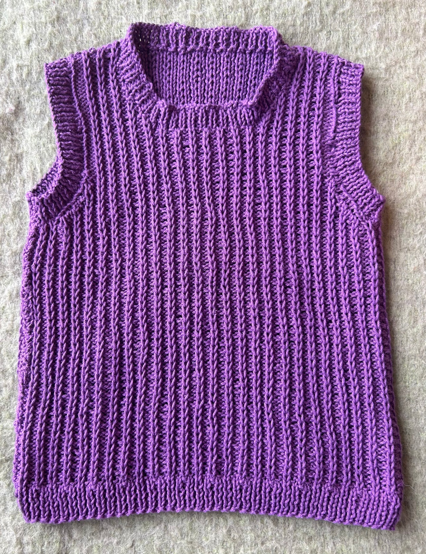 Knitted Cotton Vest