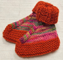 Load image into Gallery viewer, Hand Knit Booties
