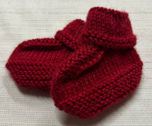 Load image into Gallery viewer, Hand Knit Booties
